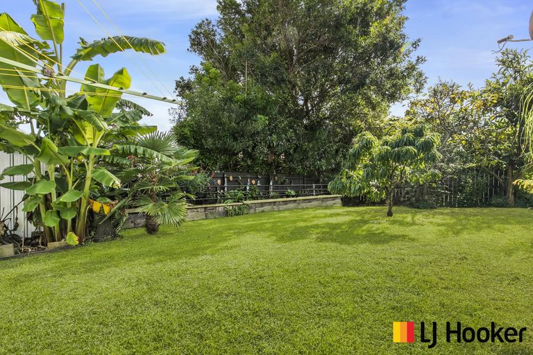 Photo of property in 12 Tington Avenue, Wattle Downs, Auckland, 2103