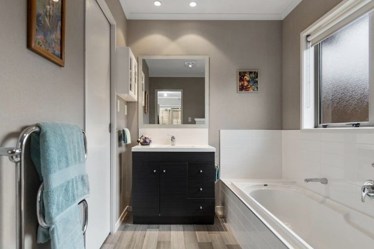 Photo of property in 40 Havenbrook Way, Pyes Pa, Tauranga, 3112