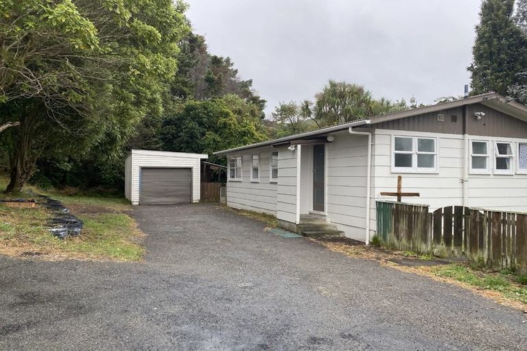 Photo of property in 130 Sievers Grove, Cannons Creek, Porirua, 5024