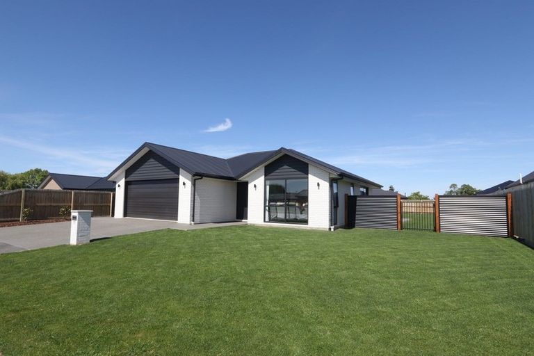 Photo of property in 17 Roxburgh Place, Tinwald, Ashburton, 7700