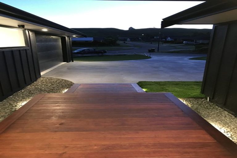 Photo of property in 11 Hamon Place, Pukehangi, Rotorua, 3015