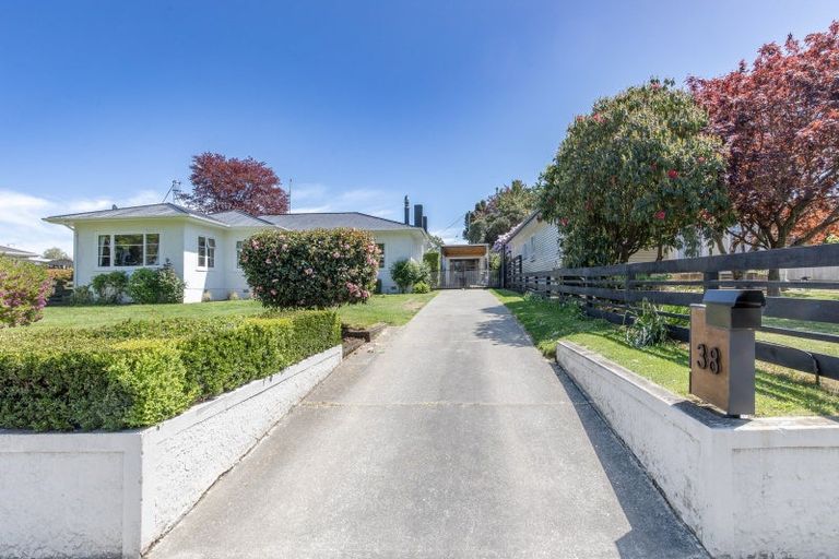 Photo of property in 38 Queen Street, Dannevirke, 4930