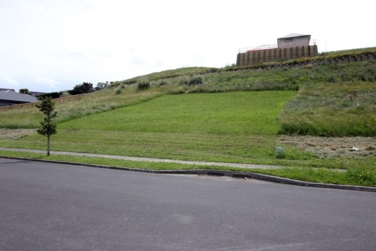 Photo of property in 18 Bob Carter Place, Welcome Bay, Tauranga, 3175