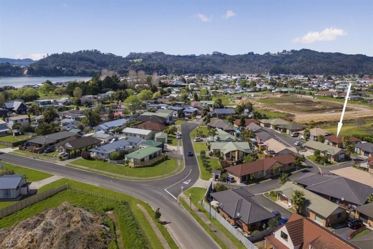 Photo of property in Mayfair Gardens, 3/2 Mayfair Close, Whitianga, 3510