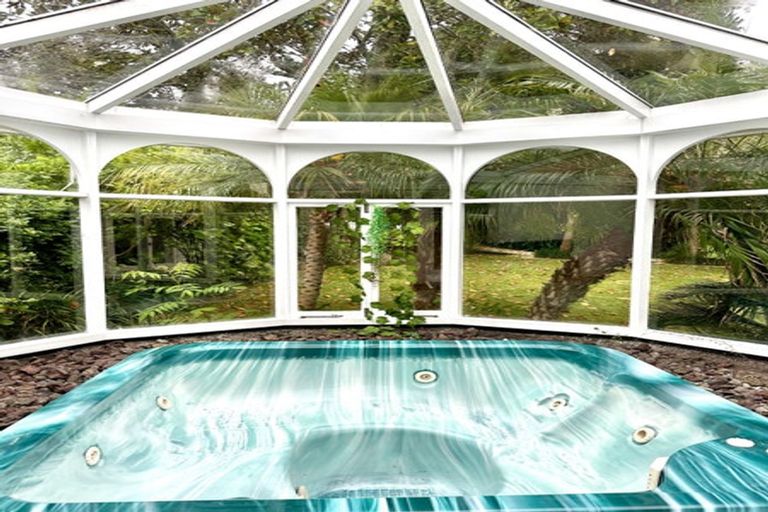 Photo of property in 5 Alison Avenue, Takapuna, Auckland, 0622