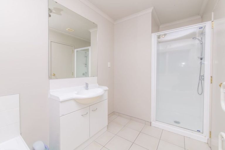 Photo of property in 3 Fitchburg Place, Mangere, Auckland, 2022