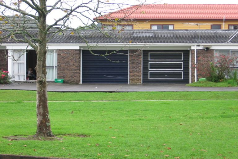 Photo of property in 1/77 Tiraumea Drive, Pakuranga, Auckland, 2010