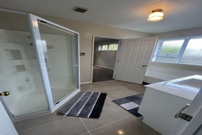 Photo of property in 1/170a Racecourse Road, Sockburn, Christchurch, 8042