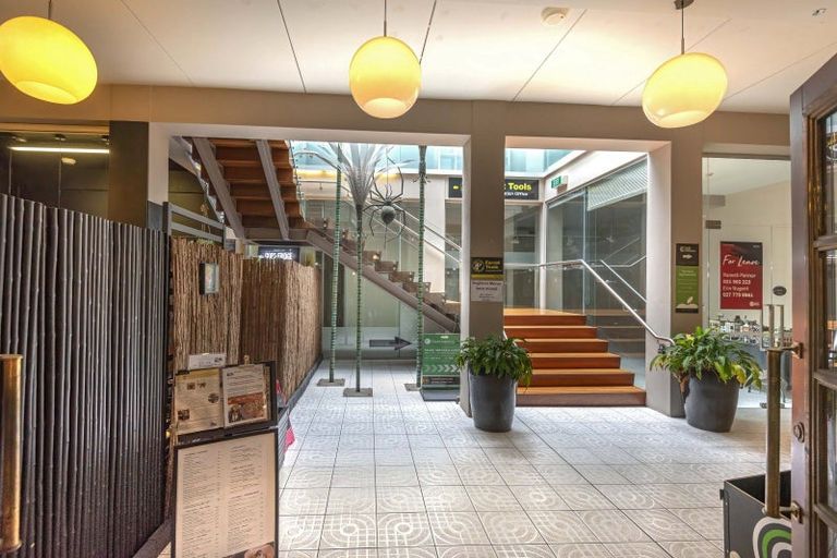 Photo of property in 10b Victoria Road, Devonport, Auckland, 0624