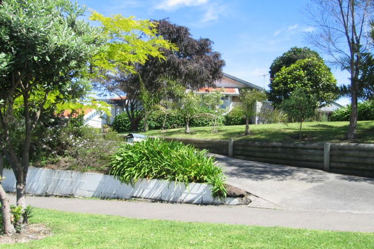 Photo of property in 71 Hillcrest Road, Papatoetoe, Auckland, 2025