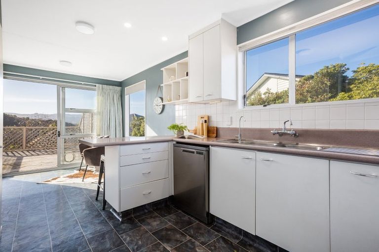 Photo of property in 15 Bowline Place, Whitby, Porirua, 5024