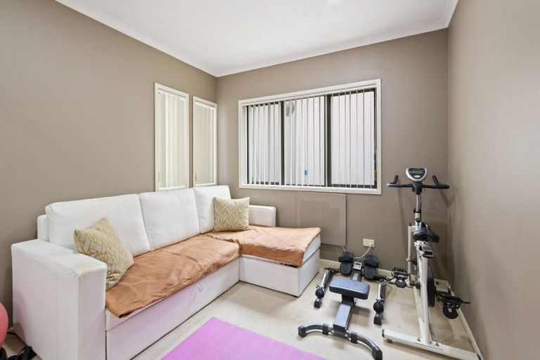 Photo of property in 75 Nautilus Drive, Gulf Harbour, Whangaparaoa, 0930