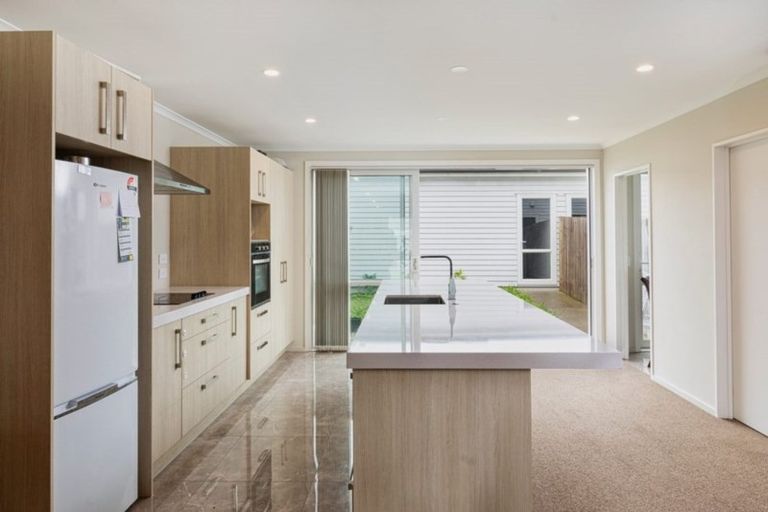 Photo of property in 41 Hollowout Street, Takanini, 2112