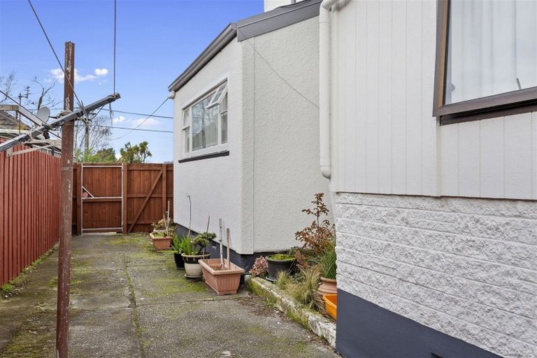 Photo of property in 147 Olliviers Road, Phillipstown, Christchurch, 8011
