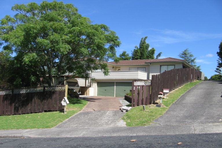 Photo of property in 4 Wilkinson Way, Browns Bay, Auckland, 0630