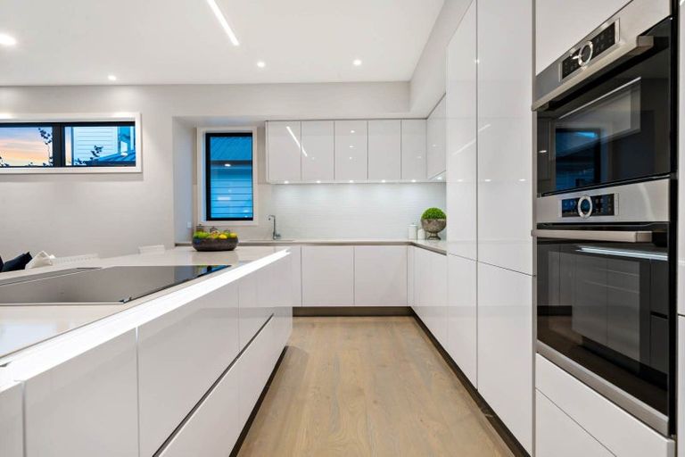 Photo of property in 14 Third Fairway Place, Albany, Auckland, 0632