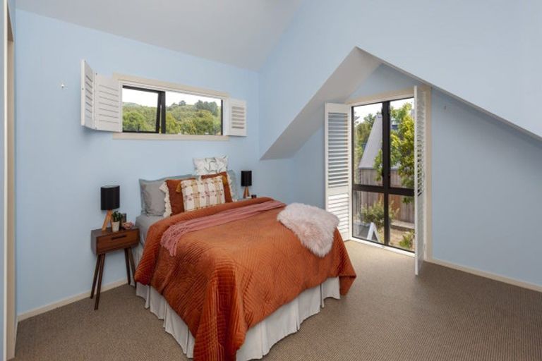 Photo of property in 2 Pukatea Close, Raumati Beach, Paraparaumu, 5032