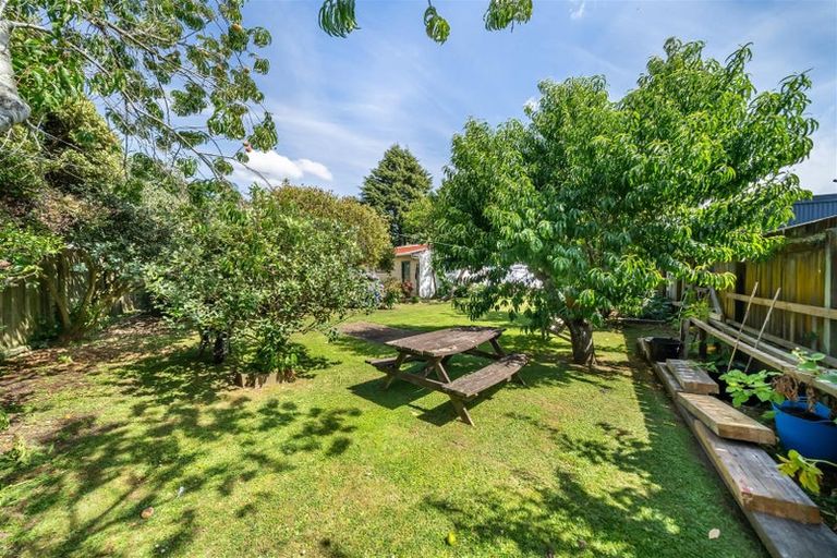 Photo of property in 4 Davis Crescent, Elderslea, Upper Hutt, 5018