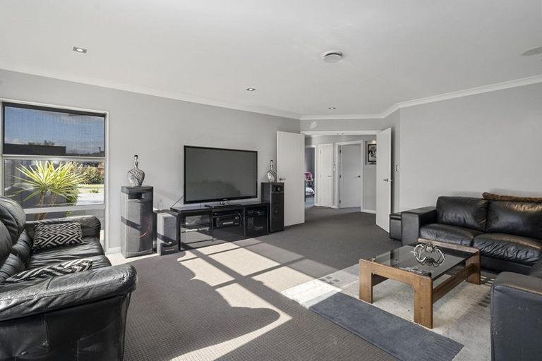 Photo of property in 7 Galea Grove, Kelvin Grove, Palmerston North, 4414