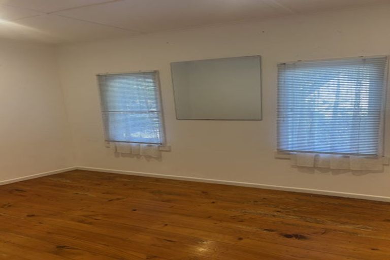 Photo of property in 152b Glengarry Road, Glen Eden, Auckland, 0602