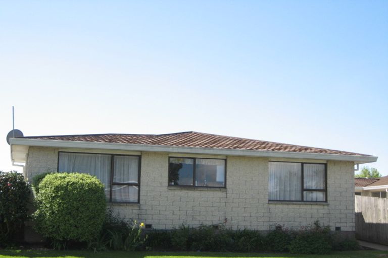 Photo of property in 22b Chipping Lane, Redwood, Christchurch, 8051