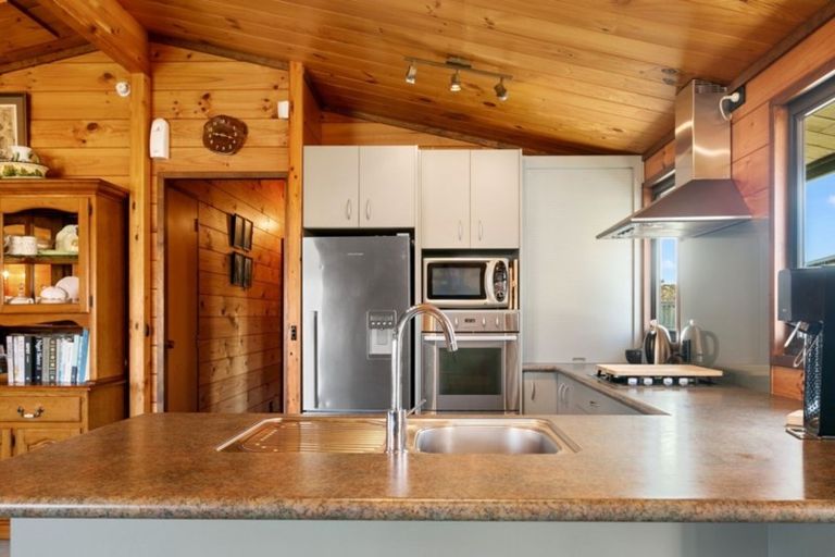 Photo of property in 16 Victoria Street, Richmond Heights, Taupo, 3330