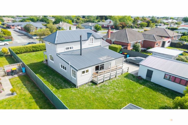 Photo of property in 18 Saint George Street, Watlington, Timaru, 7910