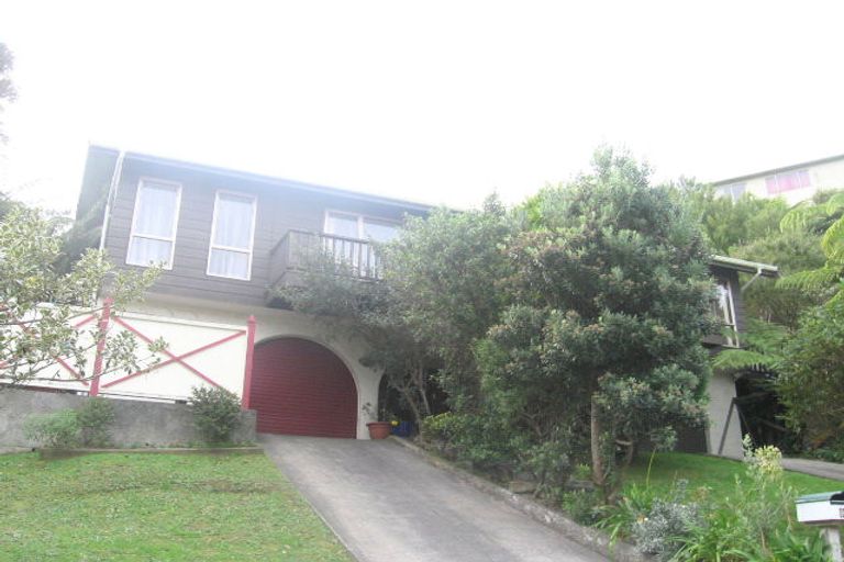 Photo of property in 95a Dowse Drive, Maungaraki, Lower Hutt, 5010
