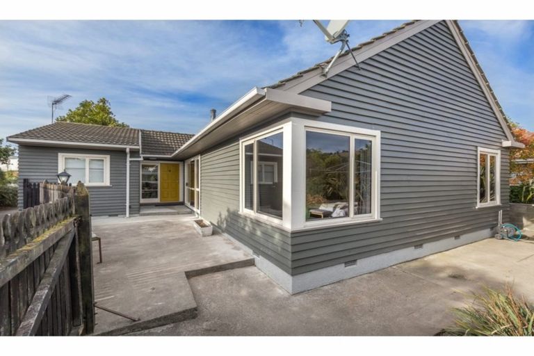 Photo of property in 250 Opawa Road, Hillsborough, Christchurch, 8022