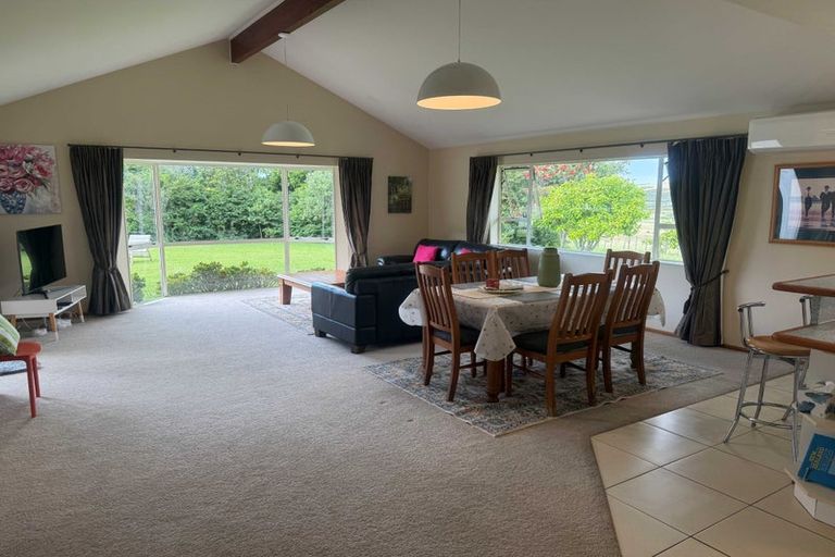 Photo of property in 38 Henson Road, Whitford, Howick, 2571