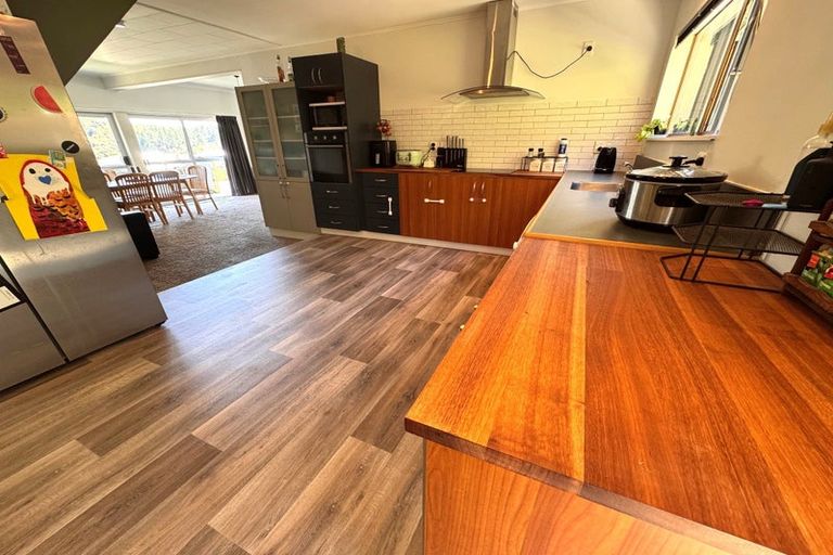 Photo of property in 25 Leicester Street, Picton, 7220