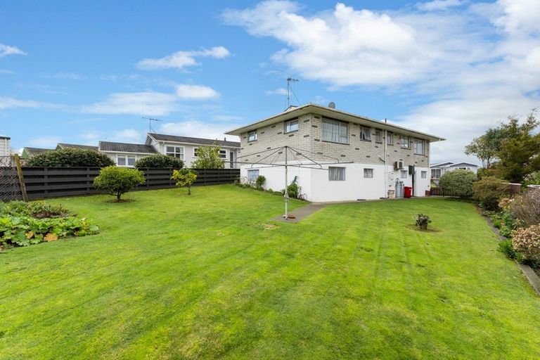 Photo of property in 16 Burn Street, Levin, 5510