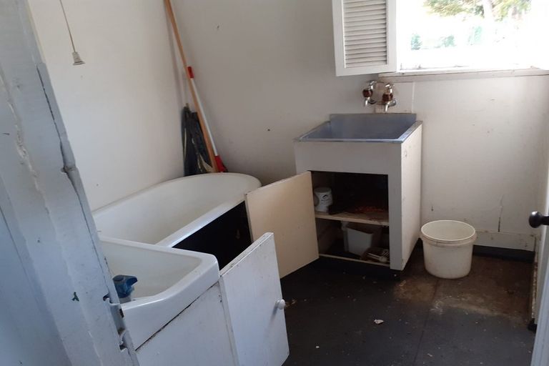 Photo of property in 4 Hayes Street, Waimate, 7924