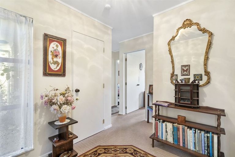 Photo of property in 1/3 Jacanas Place, Unsworth Heights, Auckland, 0632