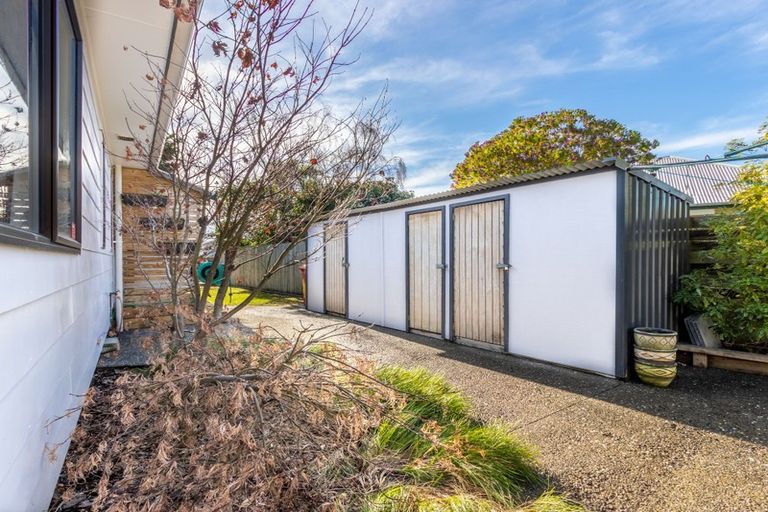 Photo of property in 10 Rodney Grove, Paraparaumu, 5032