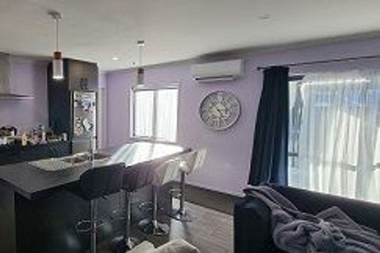 Photo of property in 12 Silver Street, Lower Shotover, Queenstown, 9304