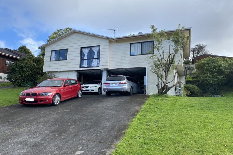 Photo of property in 37 Greenvalley Rise, Glenfield, Auckland, 0629