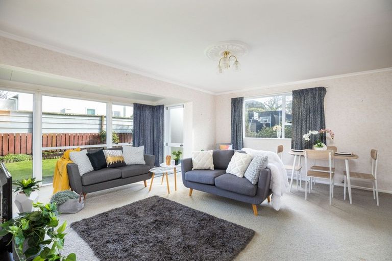 Photo of property in 2/12 Newton Street, Fitzroy, New Plymouth, 4312