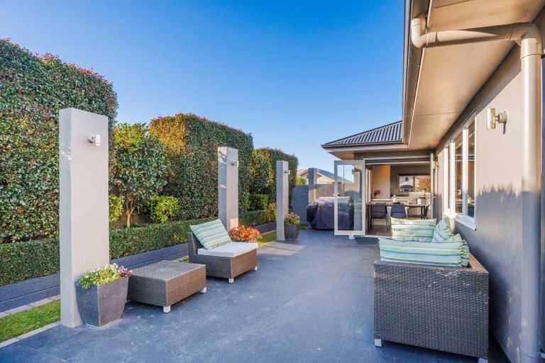 Photo of property in 12 Liberty Grove, Kelvin Grove, Palmerston North, 4414