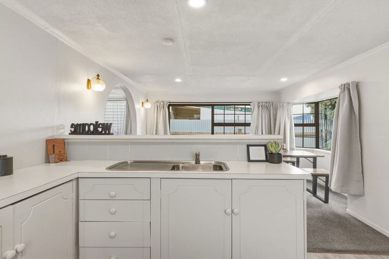 Photo of property in 16 Eden Street, Milton, 9220