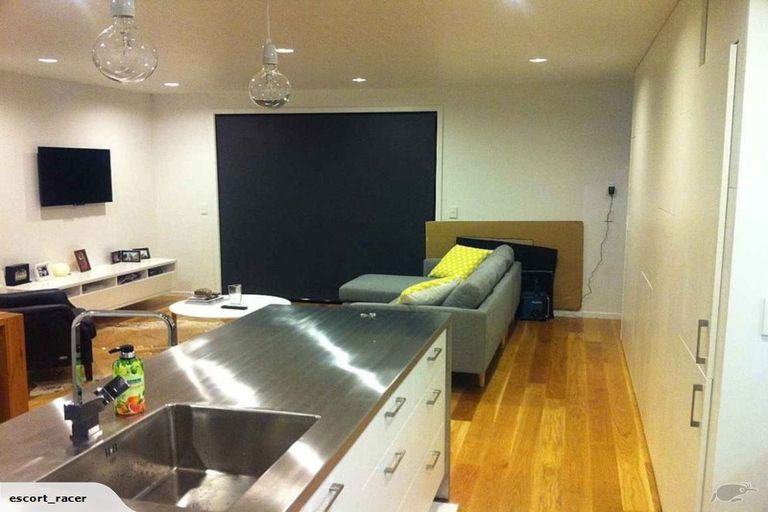 Photo of property in 1/35 Bishop Street, St Albans, Christchurch, 8014