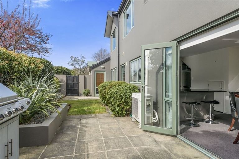 Photo of property in 6a Braco Place, Burnside, Christchurch, 8041