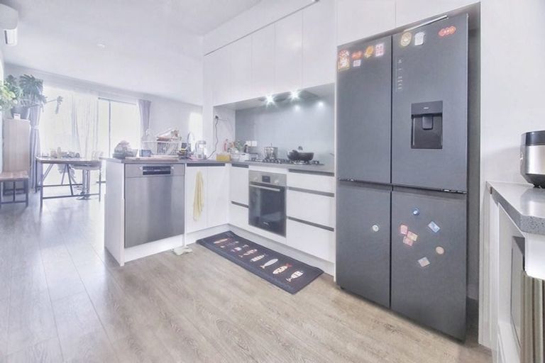 Photo of property in 24 Porowha Road, Westgate, Auckland, 0814