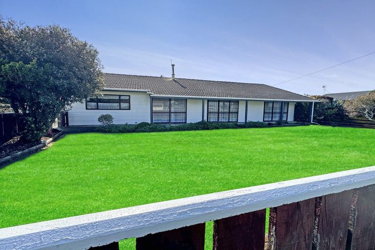 Photo of property in 151 Seabury Avenue, Foxton Beach, Foxton, 4815