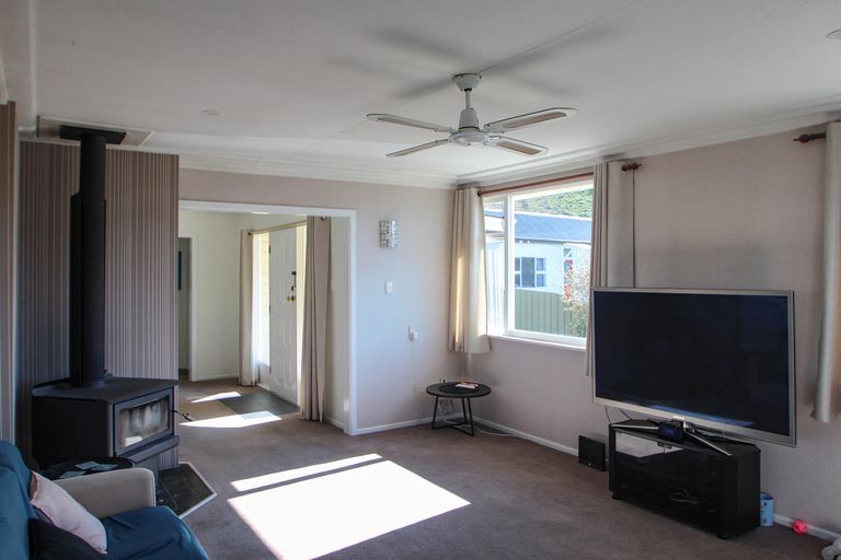 Photo of property in 13 Bowen Street, Kurow, 9435