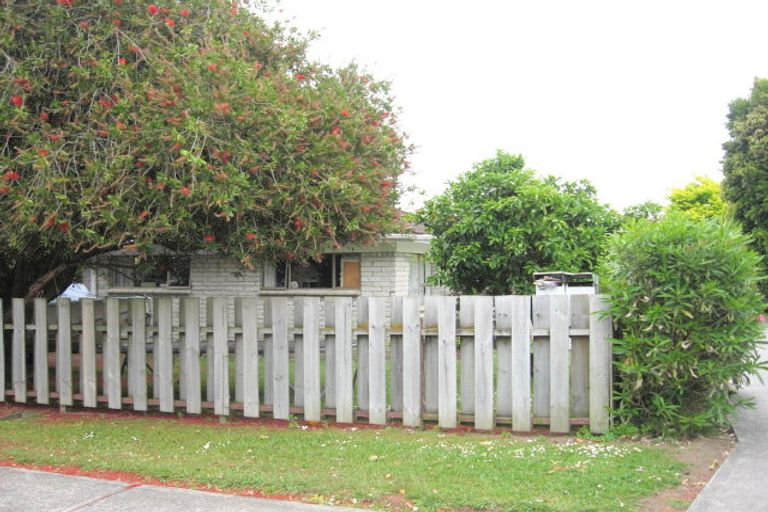 Photo of property in 1/13 Royal Arch Place, Rosehill, Papakura, 2113