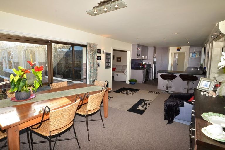 Photo of property in 29 Bayne Terrace, Macandrew Bay, Dunedin, 9014