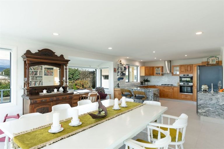 Photo of property in 13 Claremont Rise, Levin, 5510