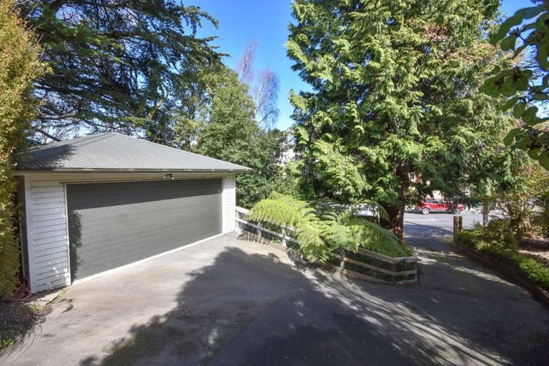 Photo of property in 1 Belleknowes Terrace, Belleknowes, Dunedin, 9011