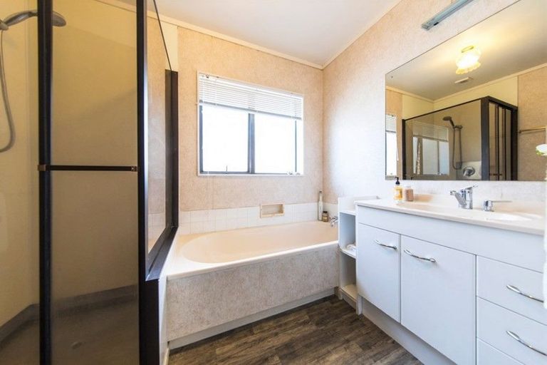 Photo of property in 2/27 The Parade, Saint Heliers, Auckland, 1071